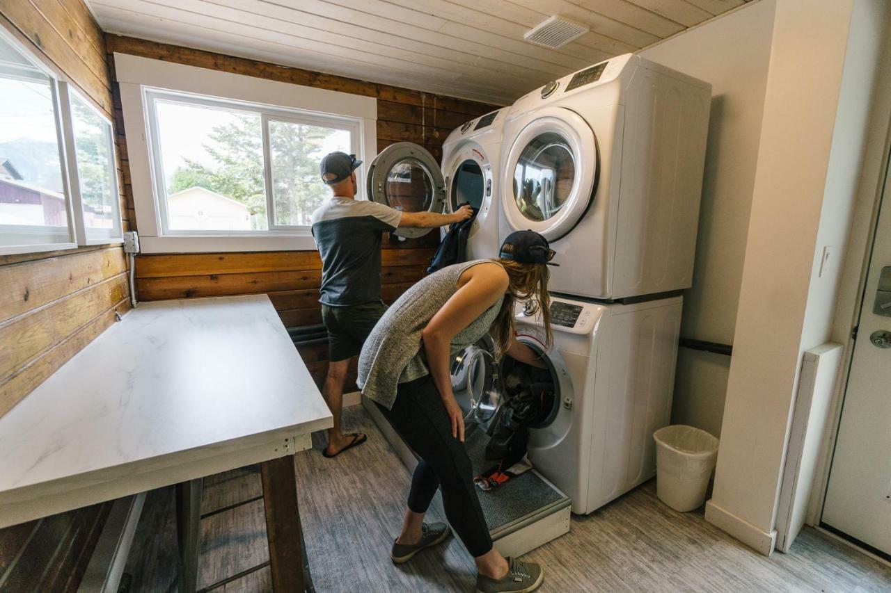 Tiny Homes By Snow Valley Lodging Fernie Extérieur photo